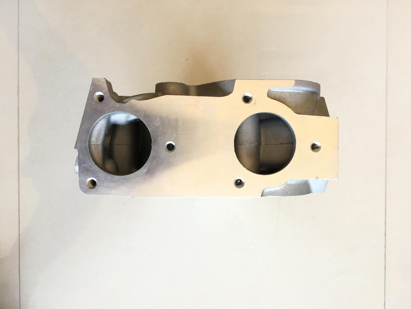 6190499 Cylinder Head - product view 4